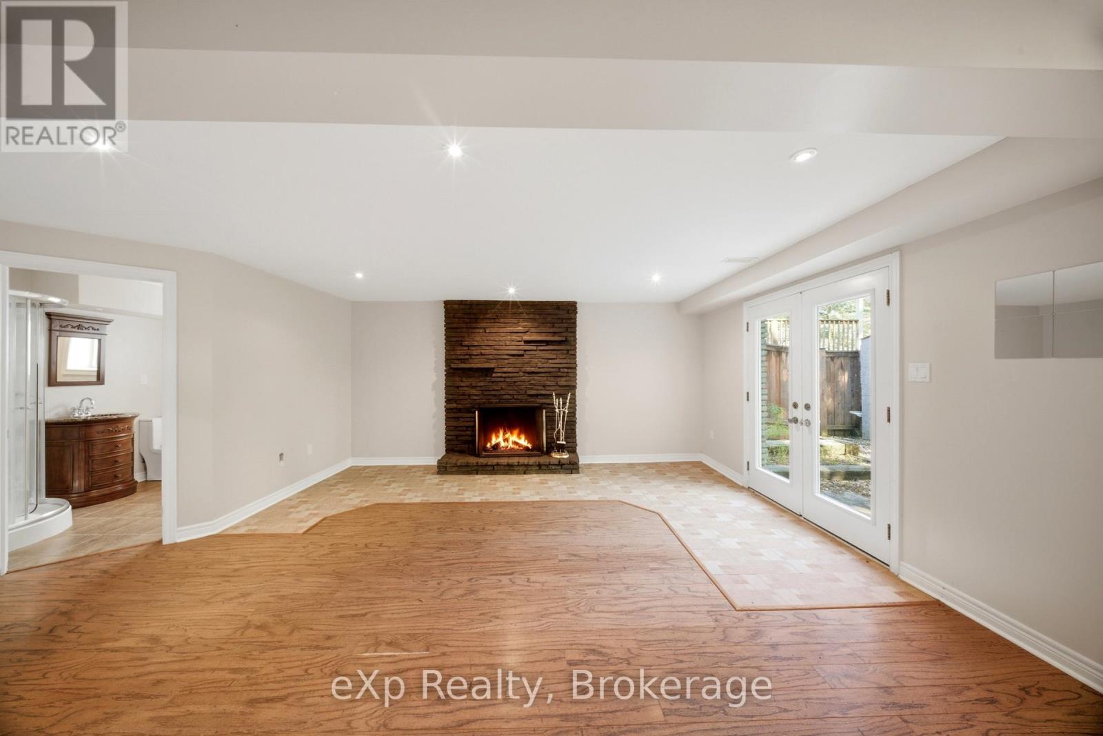 79 ANN STREET - 25