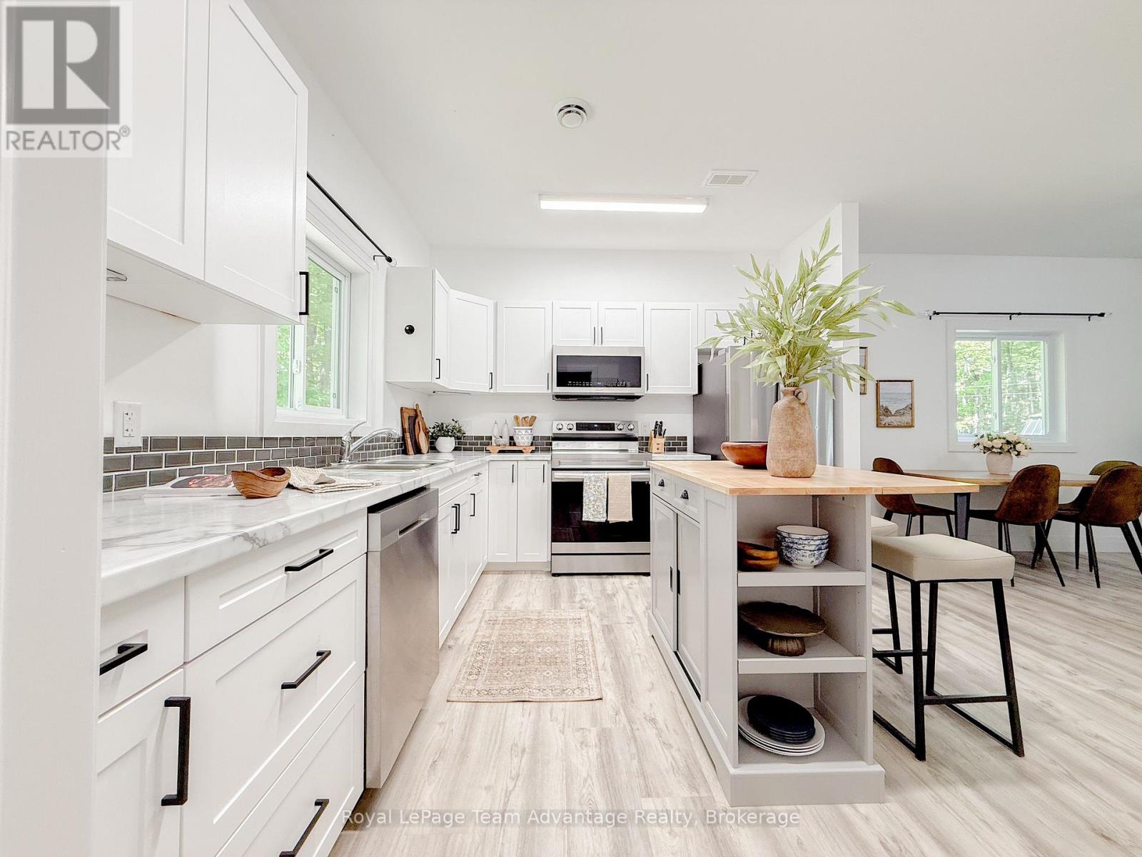 264 ALMAGUIN DRIVE - 10