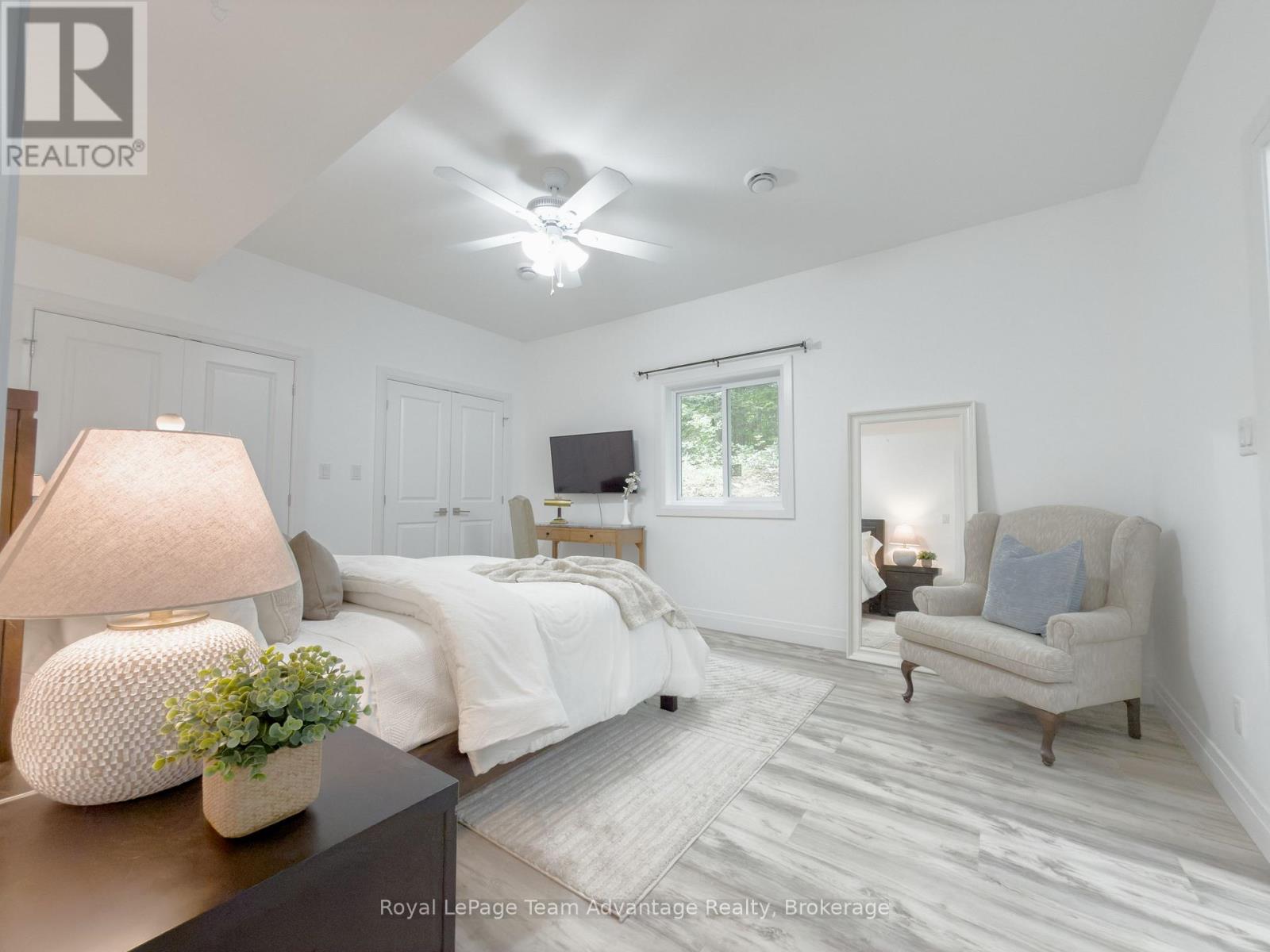 264 ALMAGUIN DRIVE - 15
