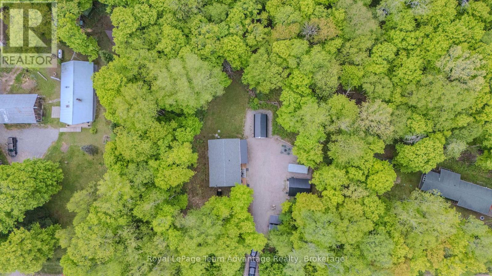 264 ALMAGUIN DRIVE - 26