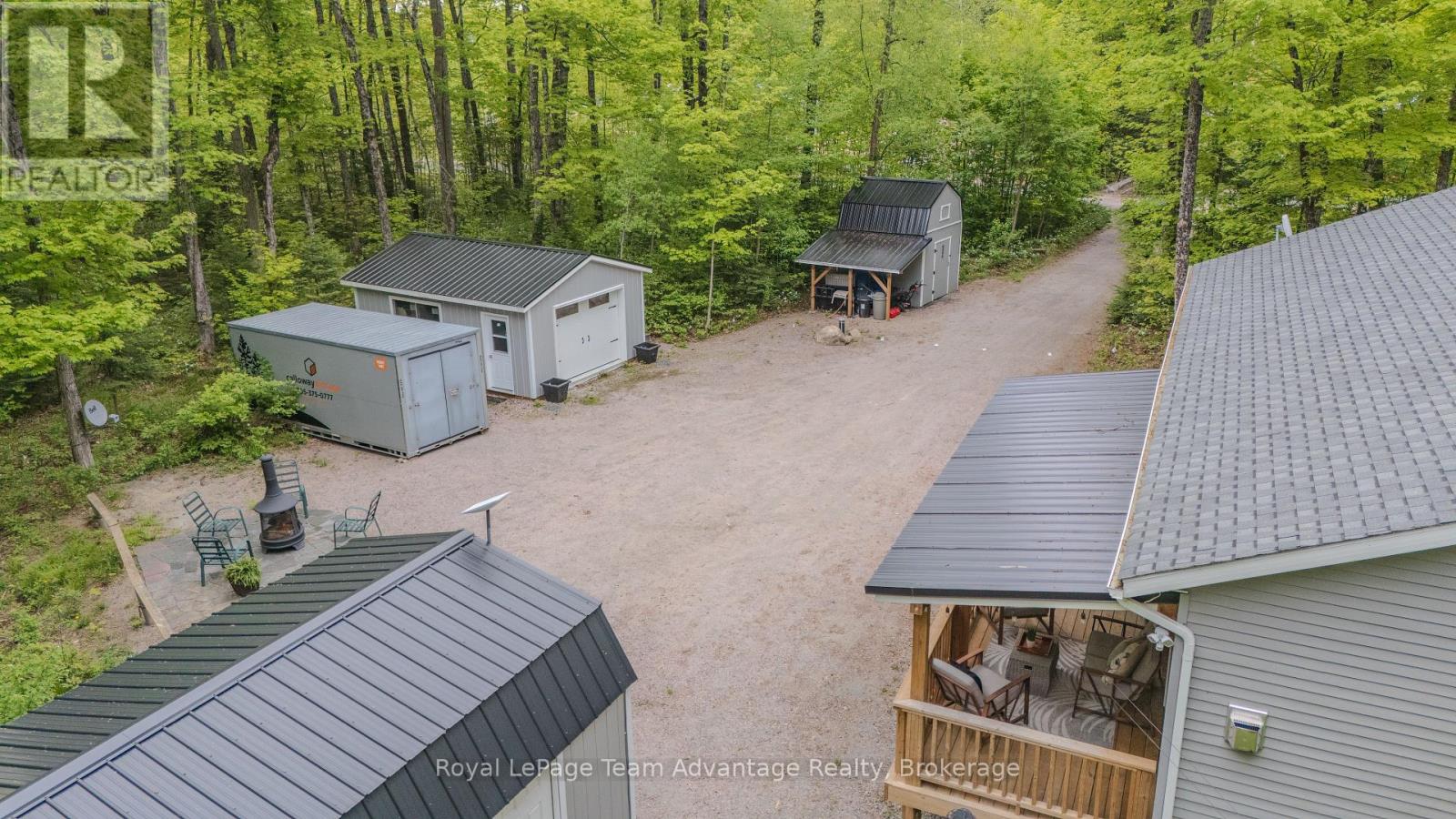 264 ALMAGUIN DRIVE - 28