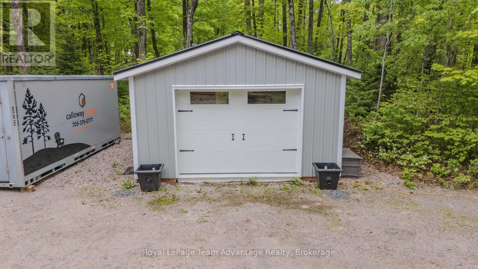 264 ALMAGUIN DRIVE - 24
