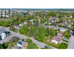26 Maple Grove Road, Ottawa, ON K2L2S8 Photo 13