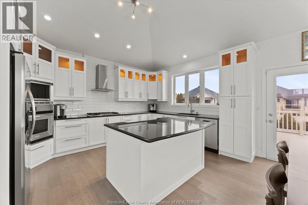 144 MECONI COURT - 11