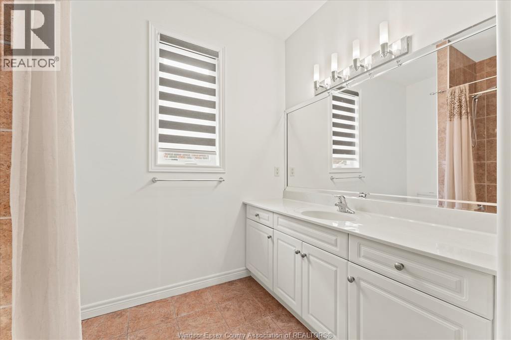 144 MECONI COURT - 22