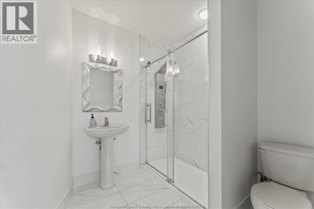 144 MECONI COURT - 29