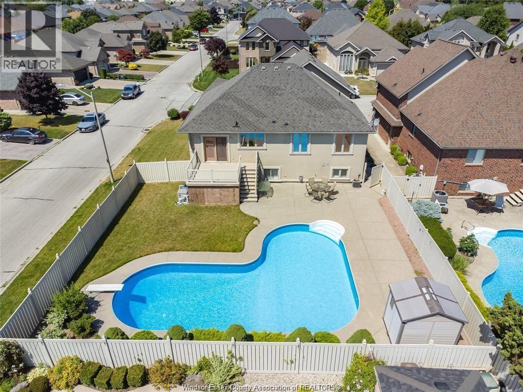 144 MECONI COURT - 35