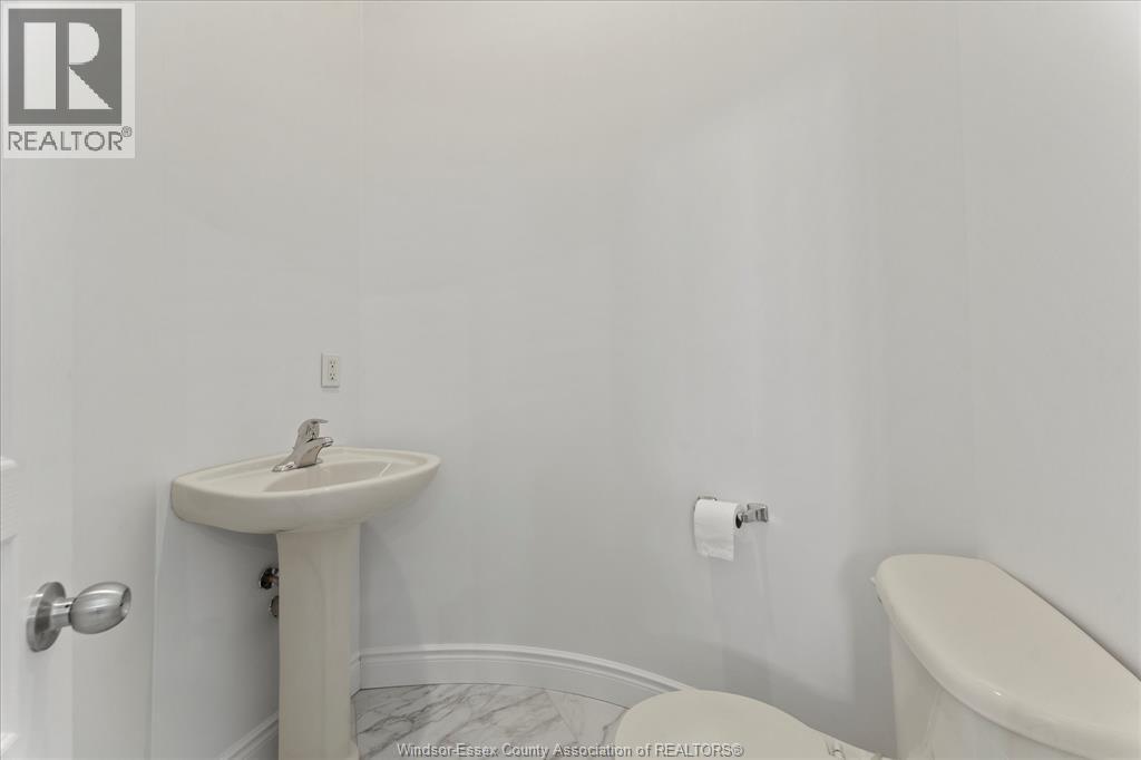 144 MECONI COURT - 6