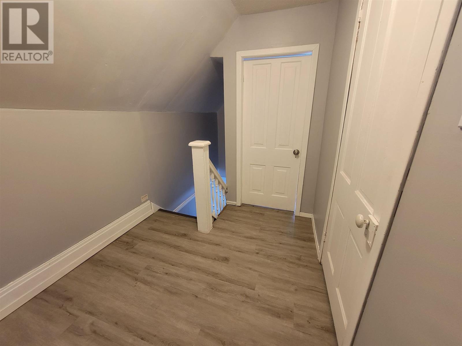119 Grosvenor AVE - 8