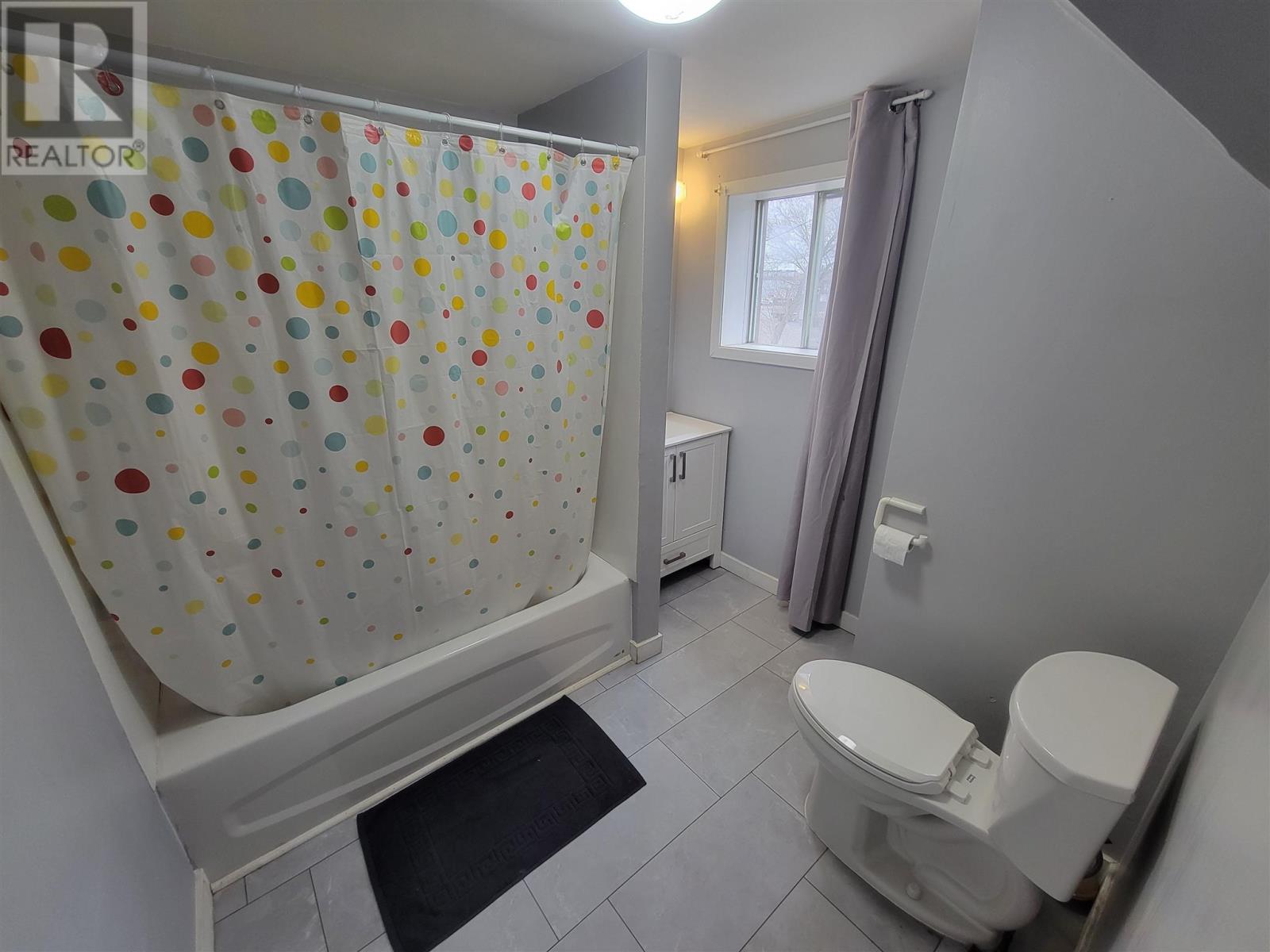 119 Grosvenor AVE - 9