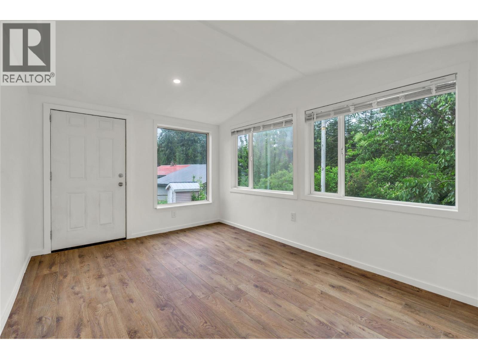 69 Rosoman Road - 12