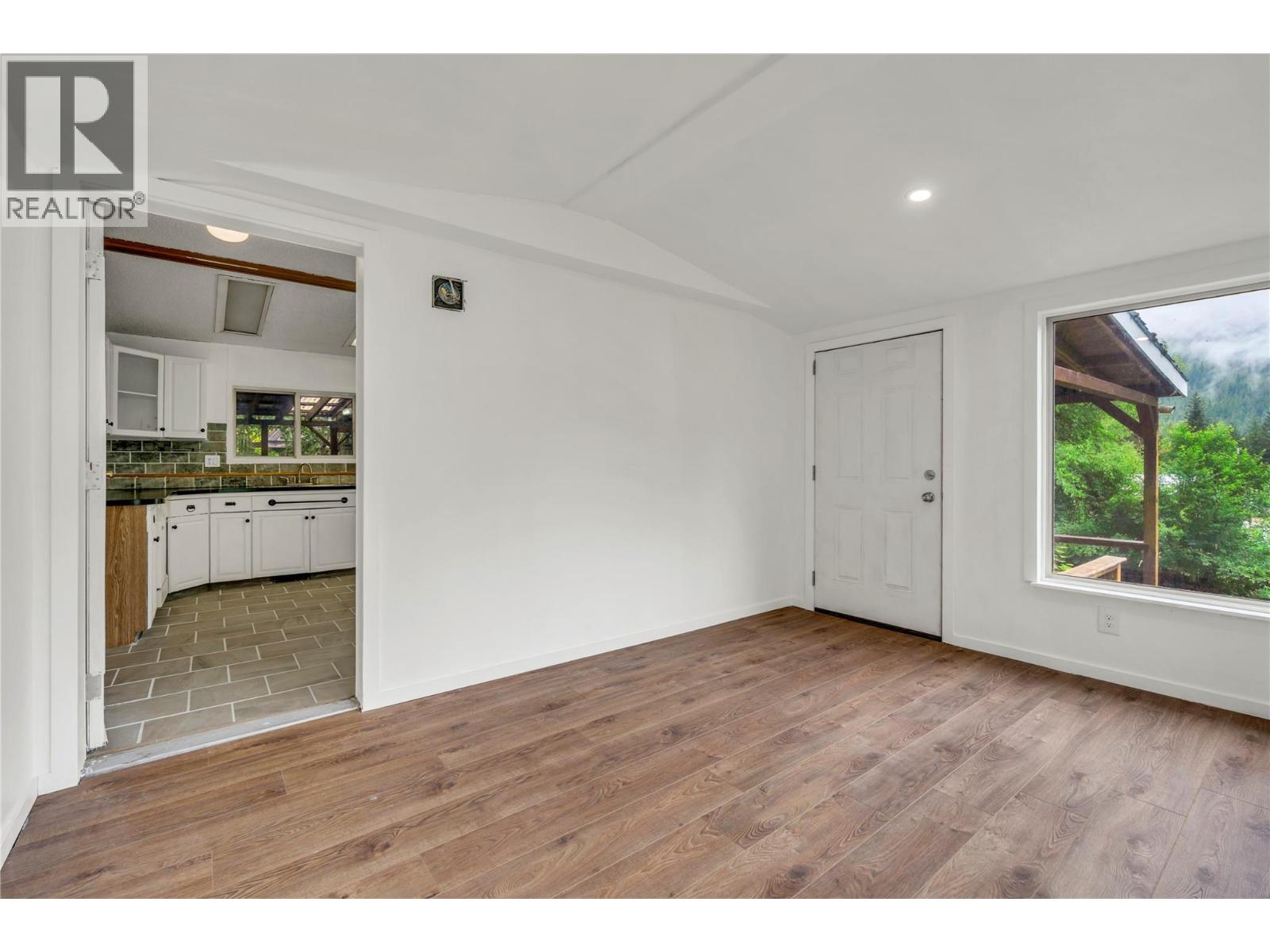 69 Rosoman Road - 13