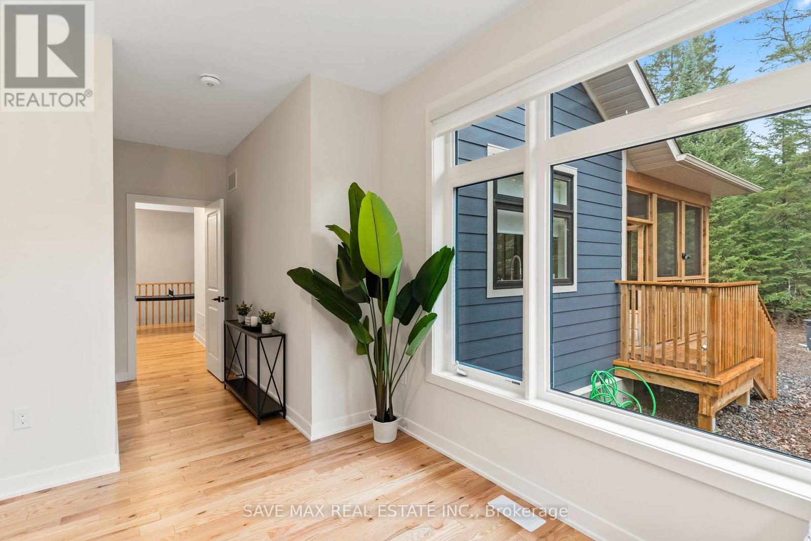 1049 GREENSVIEW DRIVE - 35
