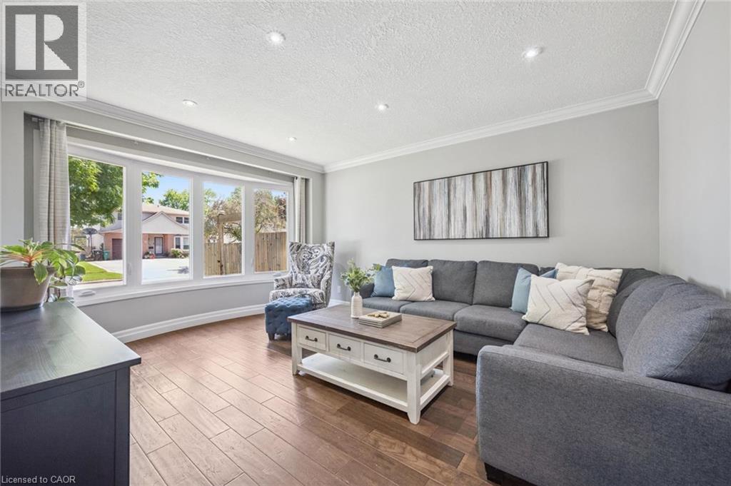 31 GLEN LAKE Crescent - 15