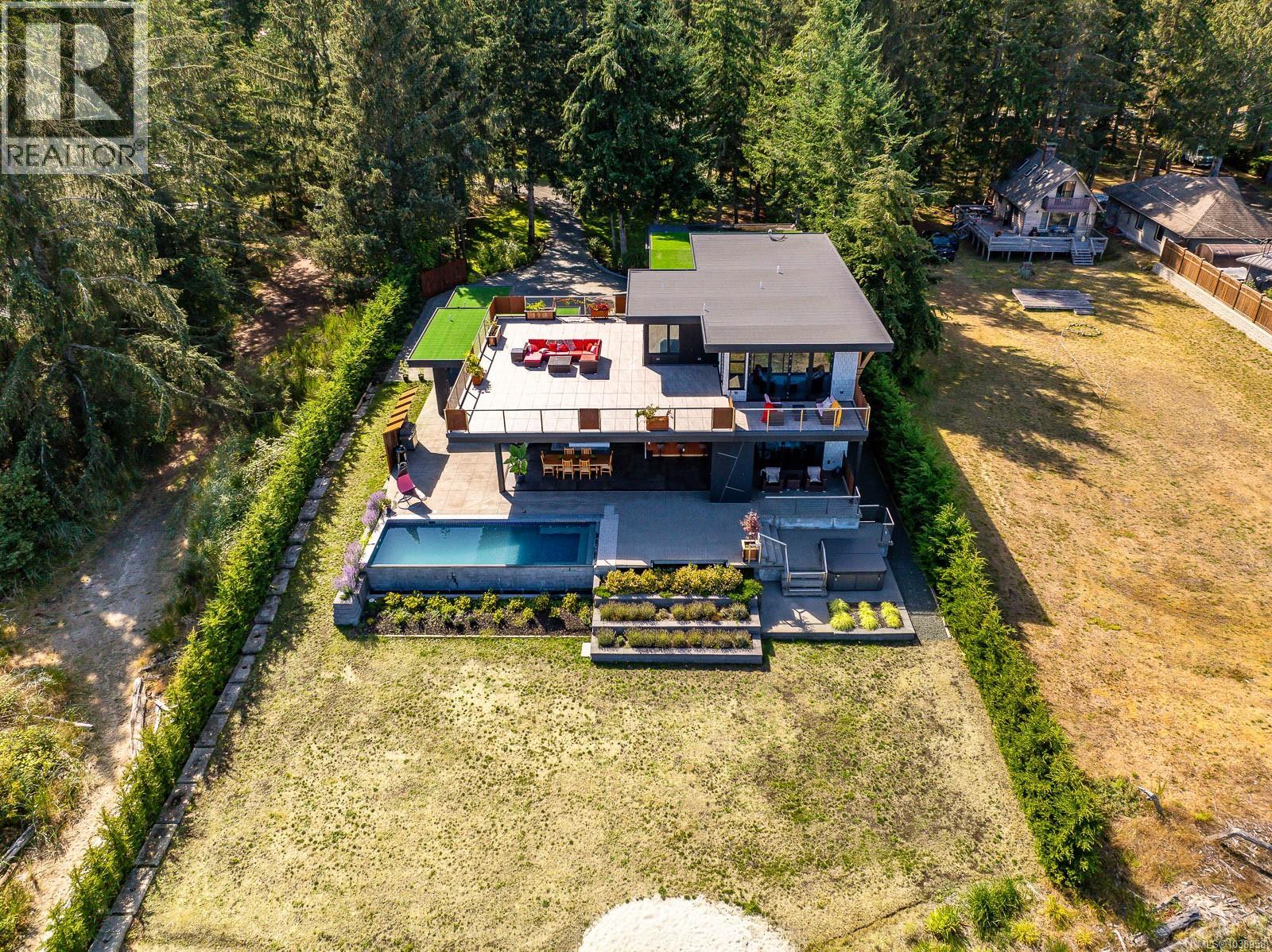 9046 Clarkson Ave, Black Creek