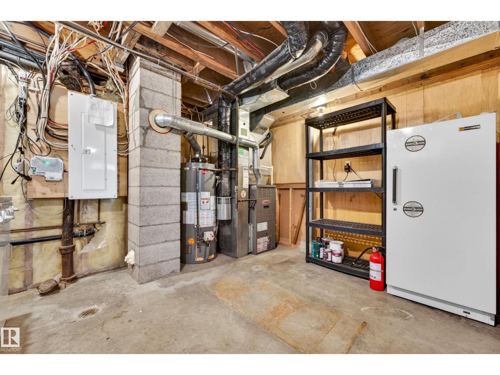 13619 109 AV NW - 44