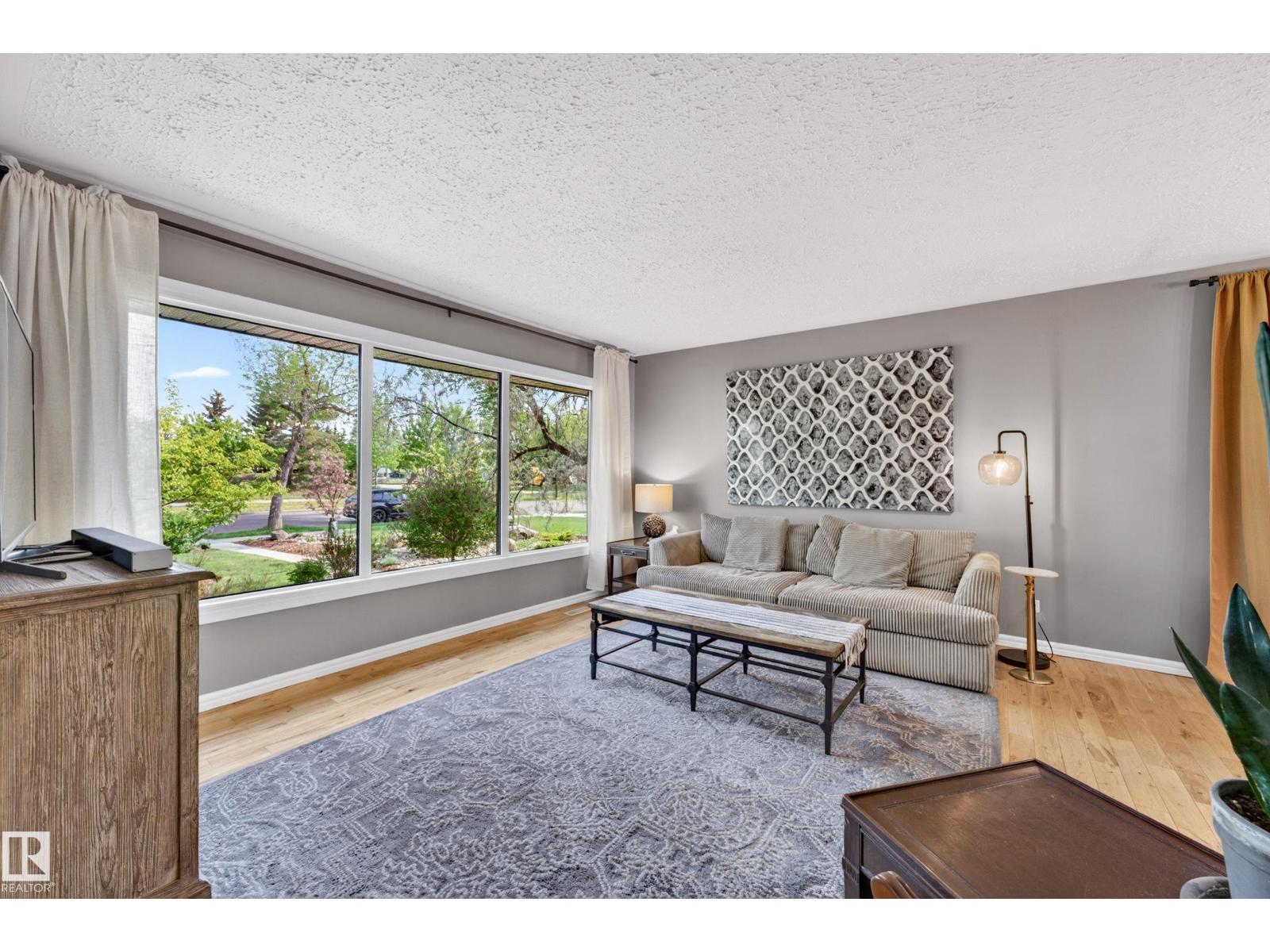 13619 109 AV NW - 6