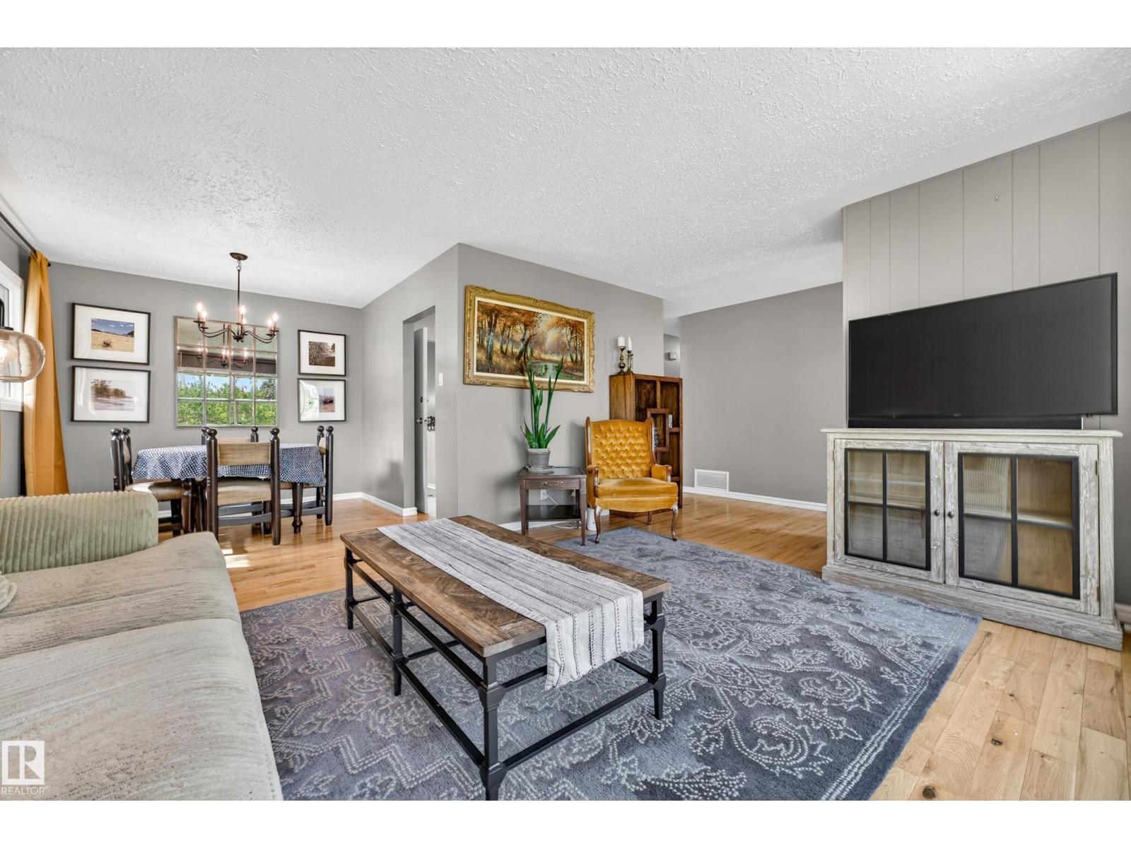 13619 109 AV NW - 9