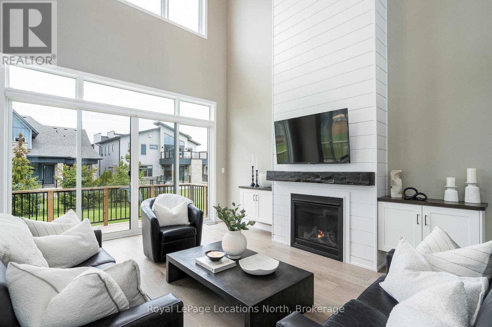 116 STONELEIGH DRIVE - 15