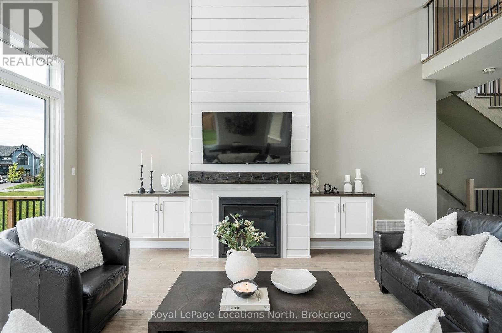 116 STONELEIGH DRIVE - 16