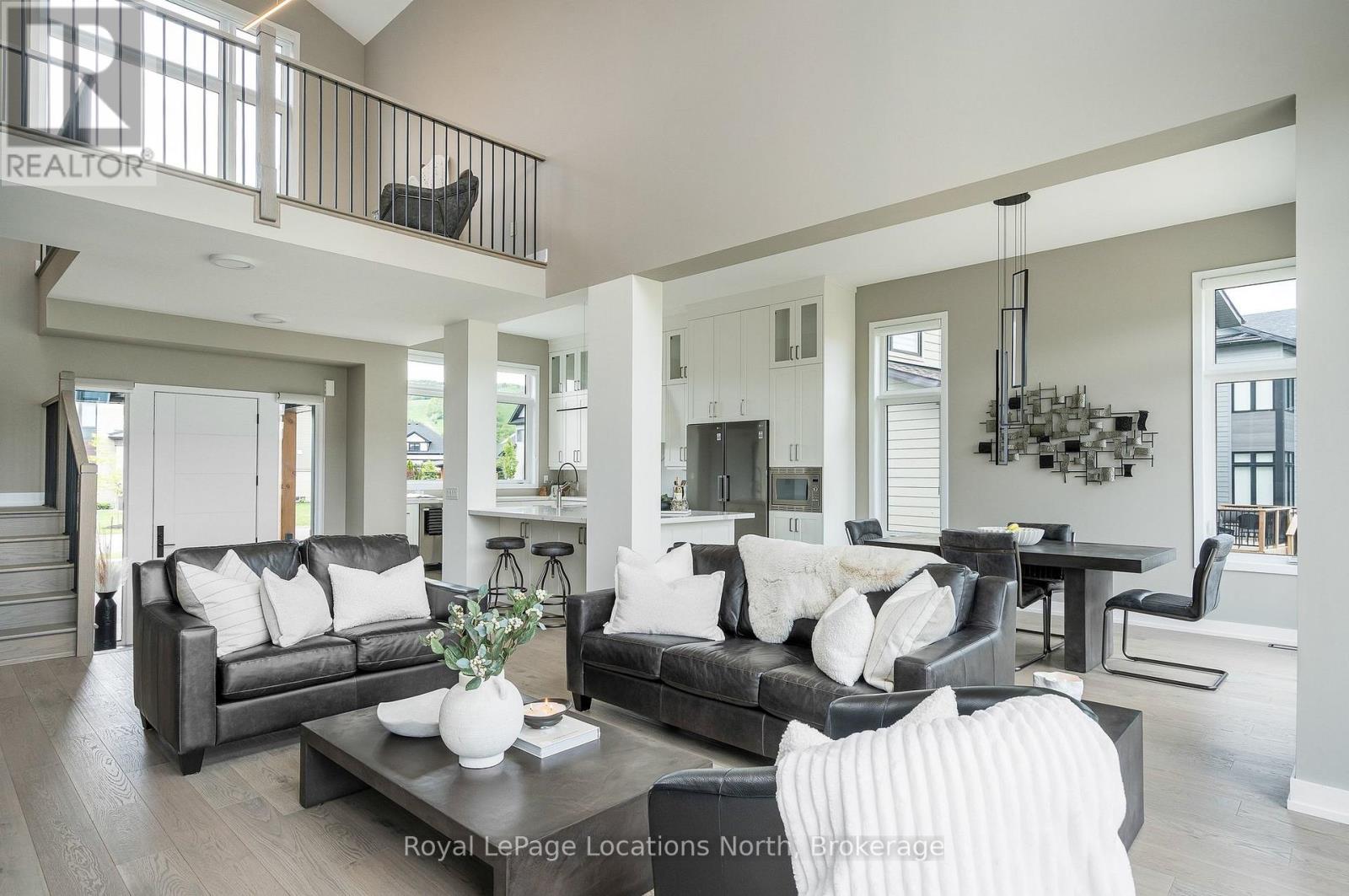 116 STONELEIGH DRIVE - 19