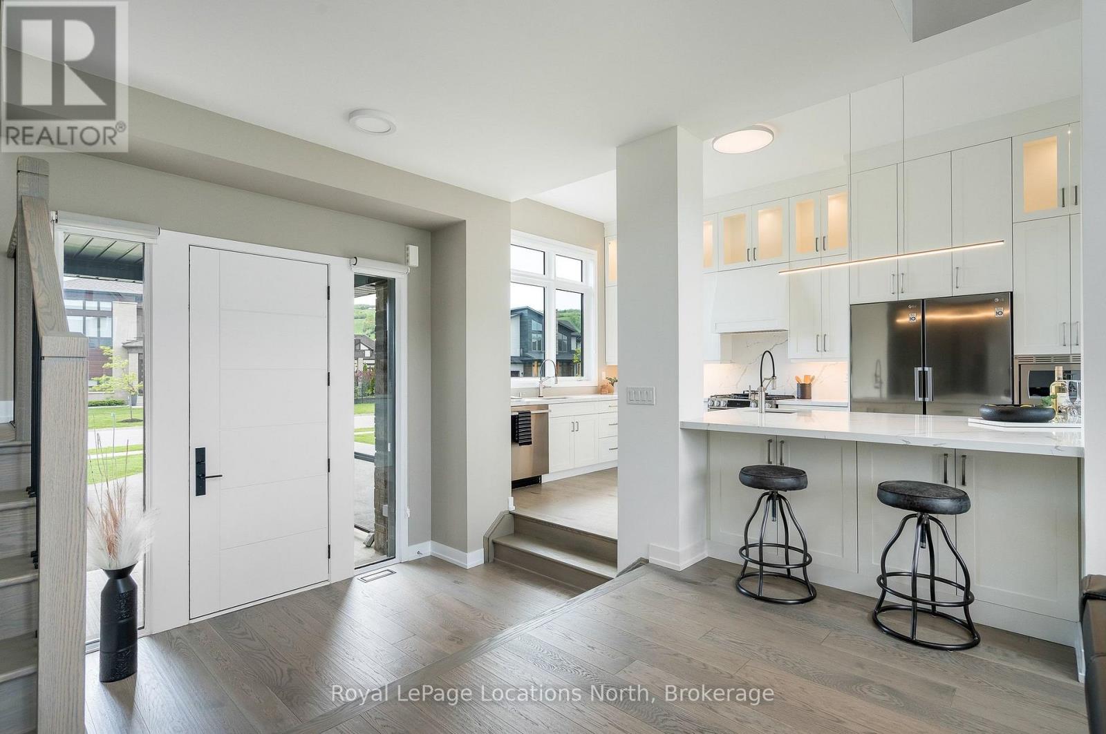 116 STONELEIGH DRIVE - 4