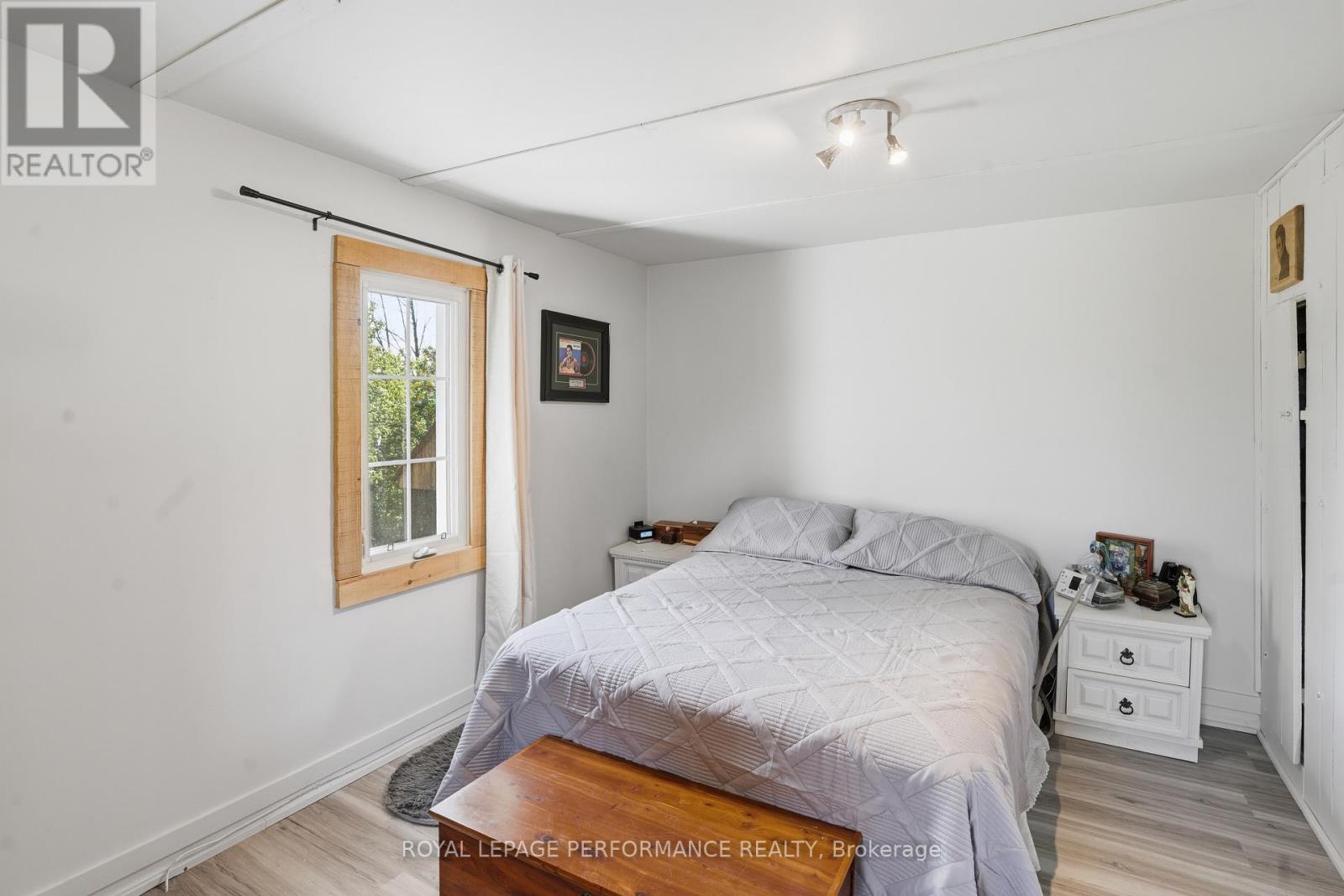 961 BOUNDARY ROAD - 25