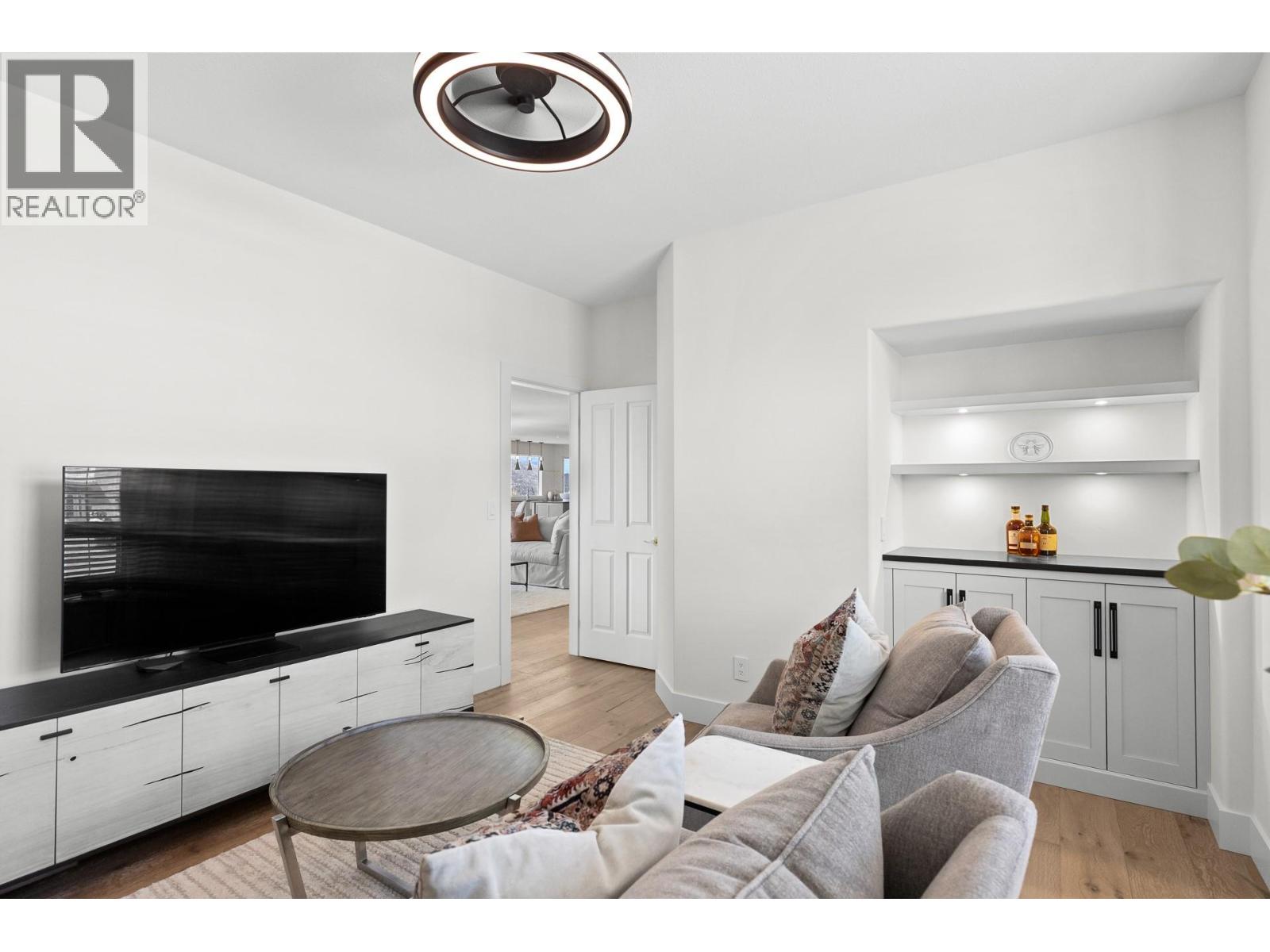 2150 Breckenridge Court - 16
