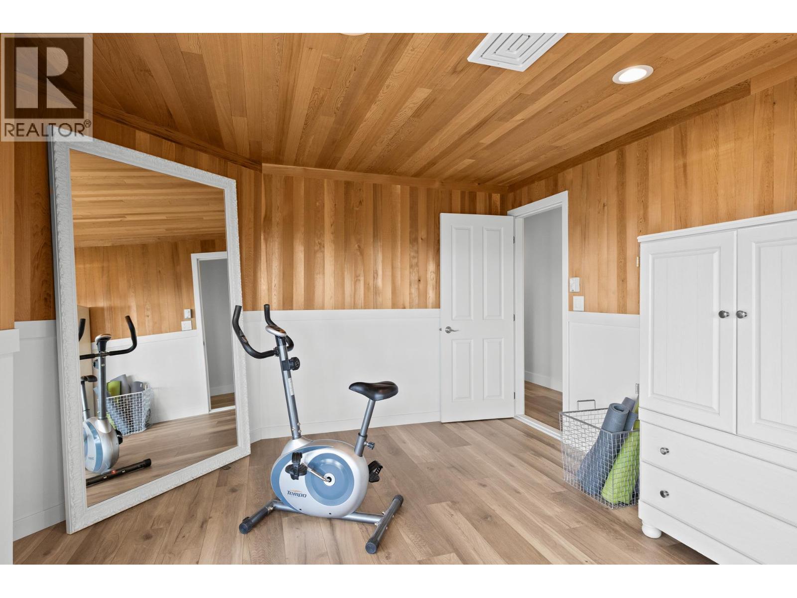 2150 Breckenridge Court - 43