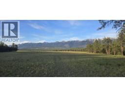 5553 93/95 Highway, Ta Ta Creek, BC V0B2E0 Photo 13
