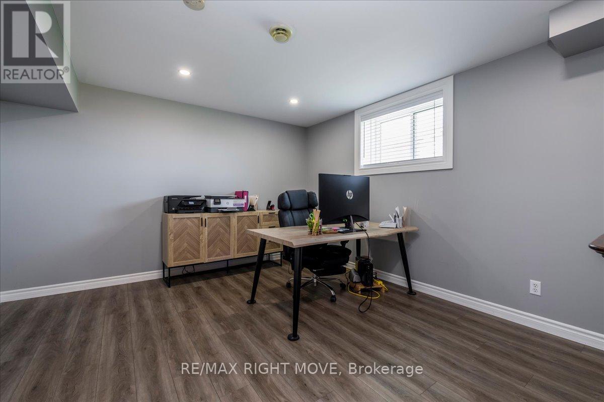 3569 BRENNAN LINE - 22