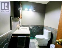 1525 Highway 3 / 95 Highway, Yahk, BC V0B2P0 Photo 12