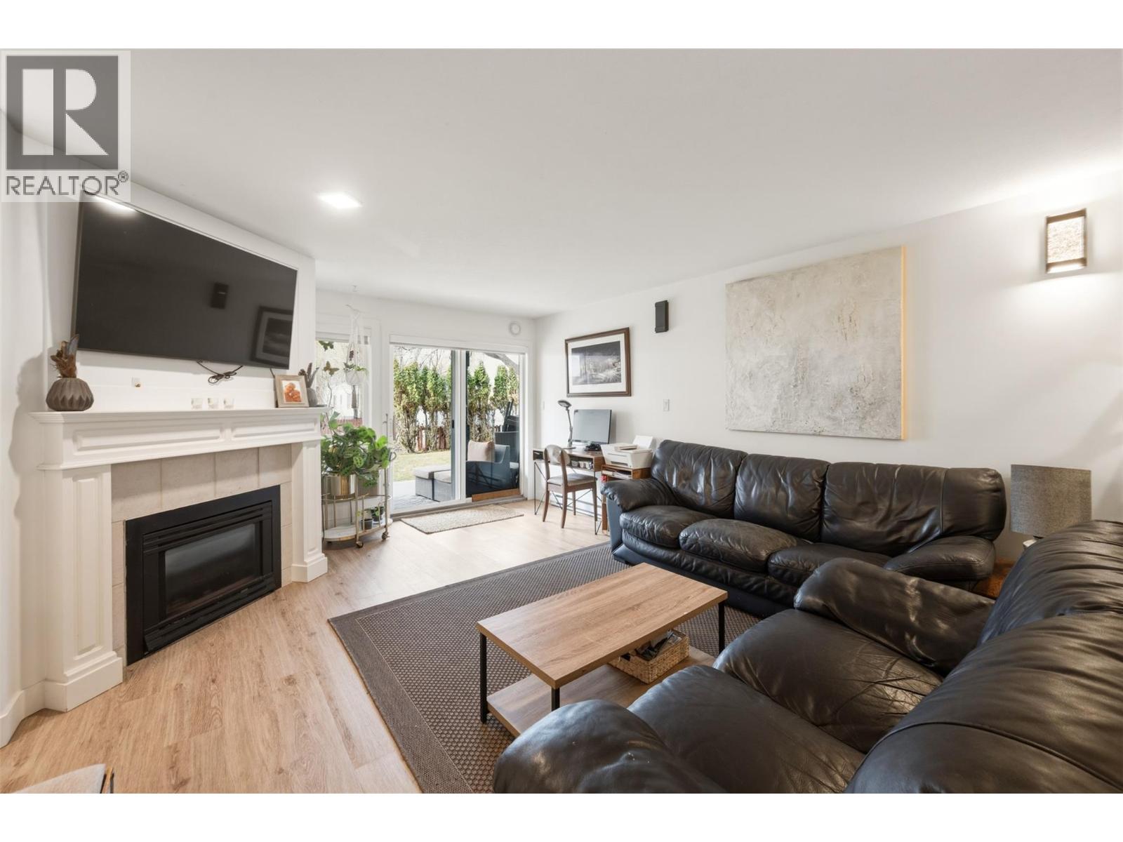#108 640 Main Street - 9