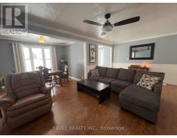 Primary Bedroom - 701 Highway 652 Highway, Cochrane, ON P0L1C0 Photo 8