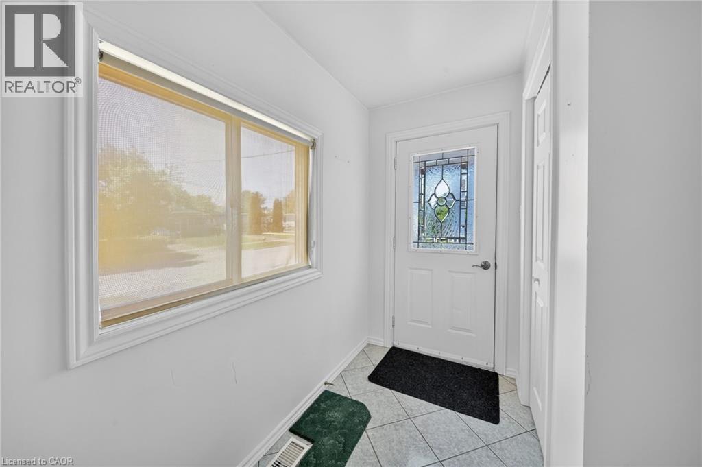 55 MERIGOLD Street - Image 3