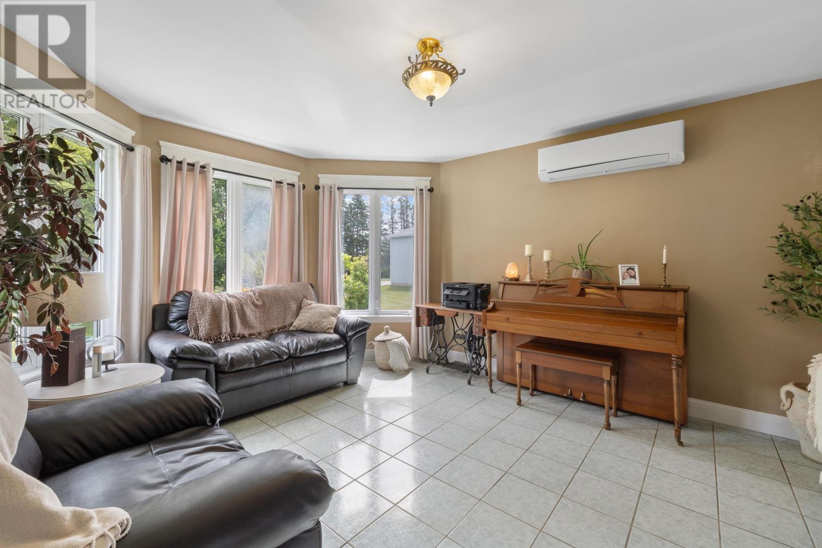 25 Arnolds Lane - 15