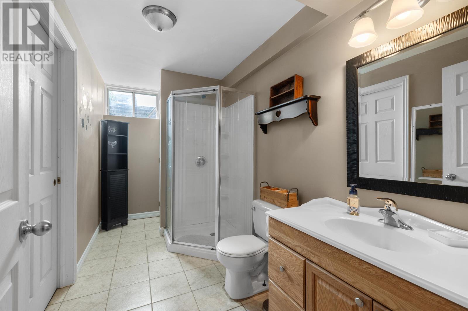 25 Arnolds Lane - 18