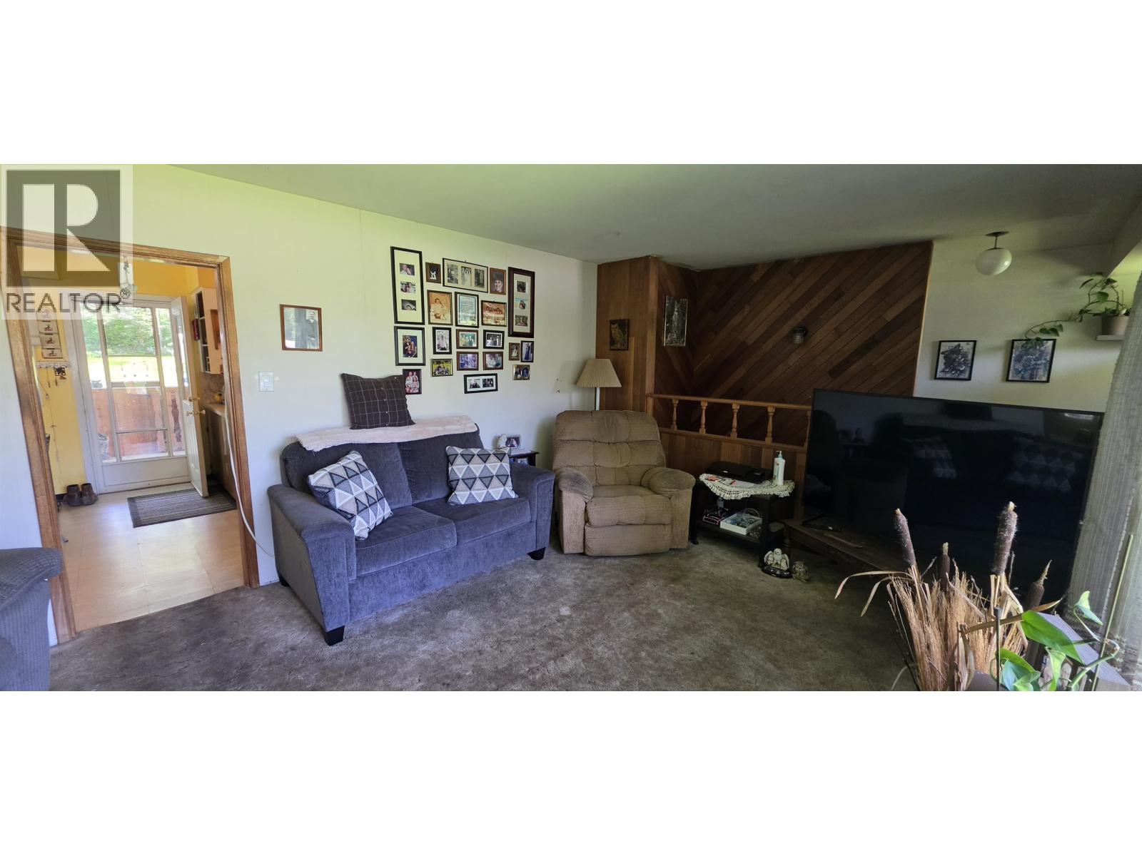 1399 NORTH FRASER DRIVE - 10