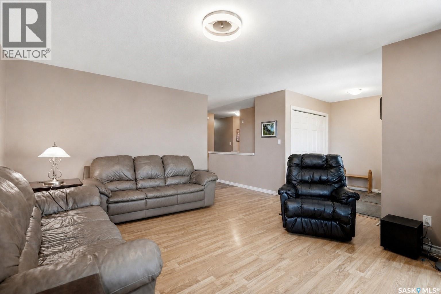 448 Martin CRESCENT — photo 11
