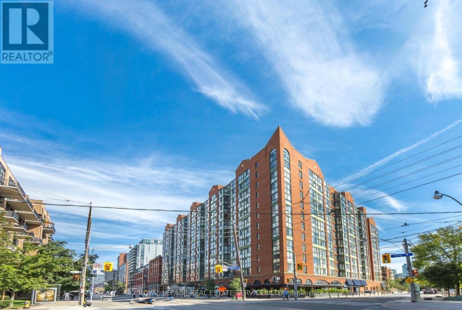 Mid rise building