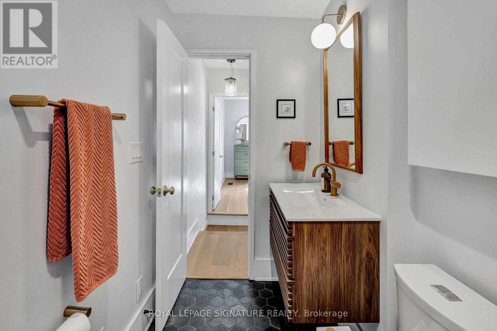 190 ALTON AVENUE - 13