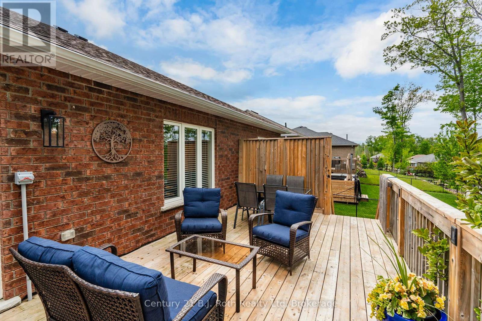 24 HUNTER AVENUE - 36