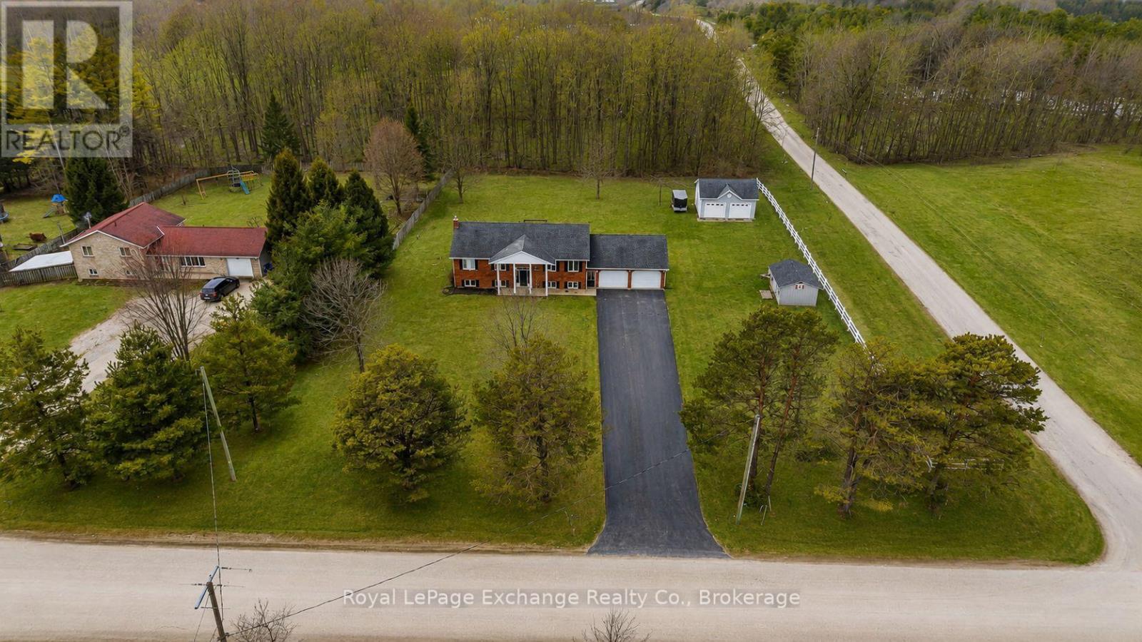 393460 2 CONCESSION - Image 2