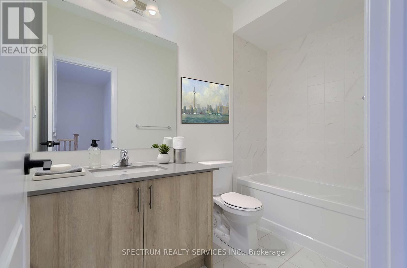 176 DE LA ROCHE DRIVE - 31