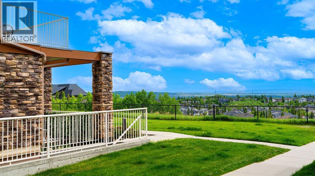 #1 169 Rockyledge View NW - 4