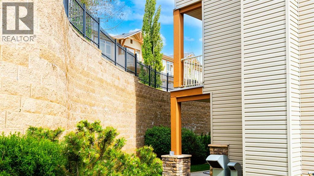 #1 169 Rockyledge View NW - 5