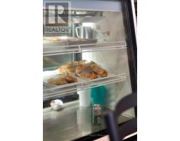 5122 Dundas Street W, Toronto, ON M9A1C2 Photo 19
