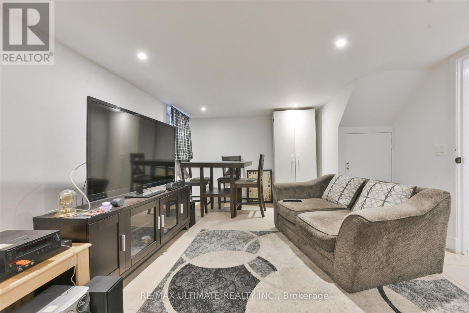 205 WILLIAM STREET - 28