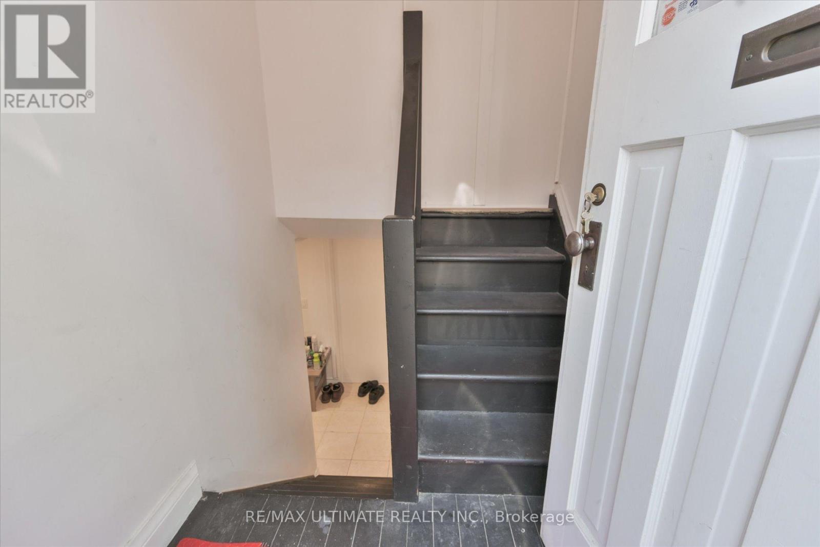 205 WILLIAM STREET - 32