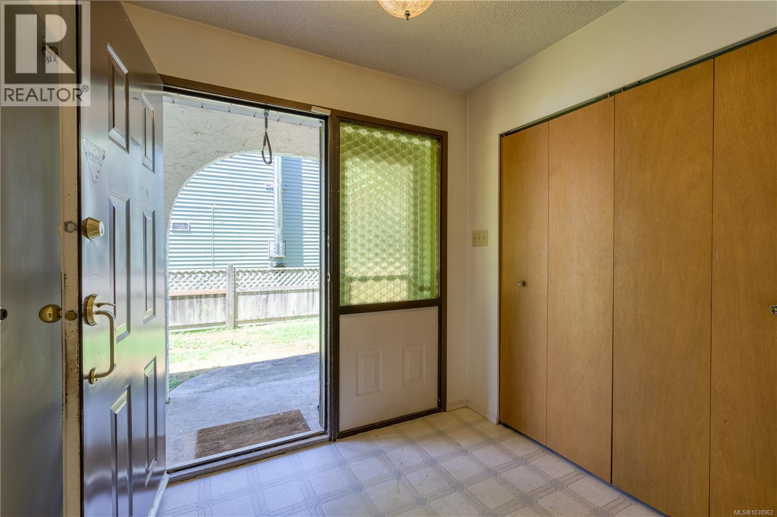 9490 Mayors Way - 4